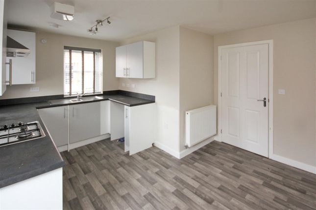 8, Polonius Road, Wellingborough photo 3