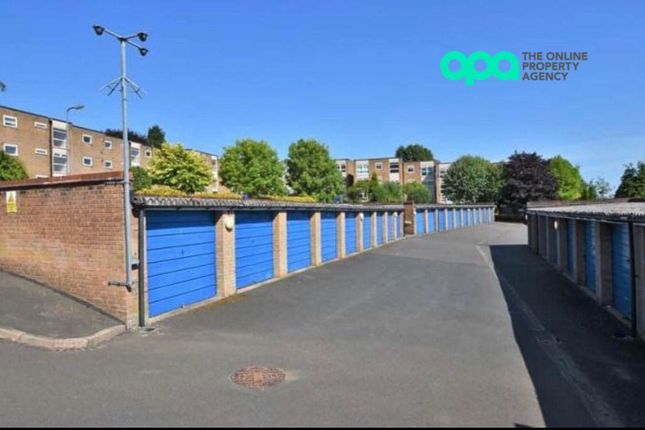 Parking/garage to rent in Leicester Close, Smethwick