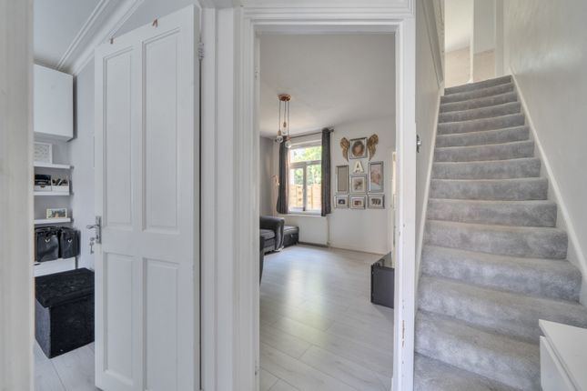 54, Wellington Road, Harrow photo 4