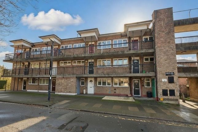 1-bed flat on 80, Flintmill Crescent, London, £150,000