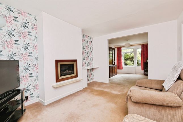 56, Devonshire Drive, SHEFFIELD photo 4