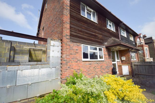 1 Holly Bush Cottages, Holmesdale Road, Sevenoaks photo 2