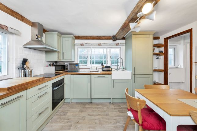 26 Lotfield Street, Royston photo 3