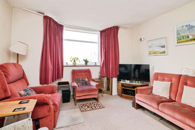 35, Medcroft Avenue, Birmingham photo 2