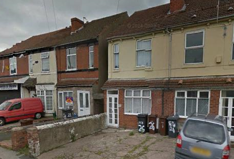 3 bed terraced house to rent in Neachells Lane, Wolverhampton