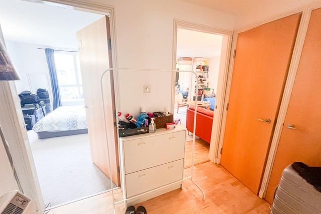Willow Court, Admiral Walk, London W9, London photo 3