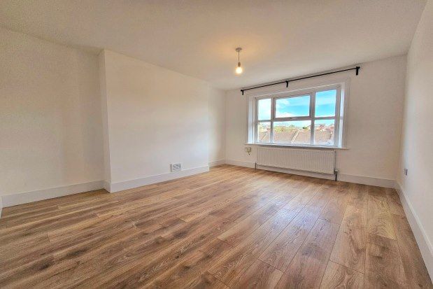 Flat to rent in Baring Road, London