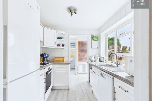 31, Dickinson Square, Rickmansworth photo 4