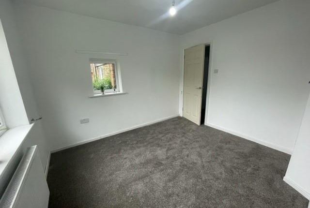 1, Ferndene Grove, Ryton photo 4