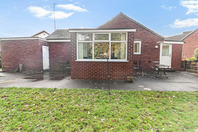 6 Havenbrook Grove, Bury photo 2