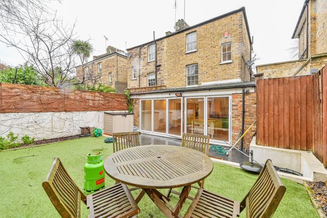 Property to rent in Shepperton Road, East Canonbury, London N1