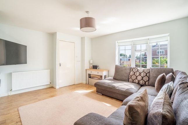 10, Moorfield Drive, York photo 3