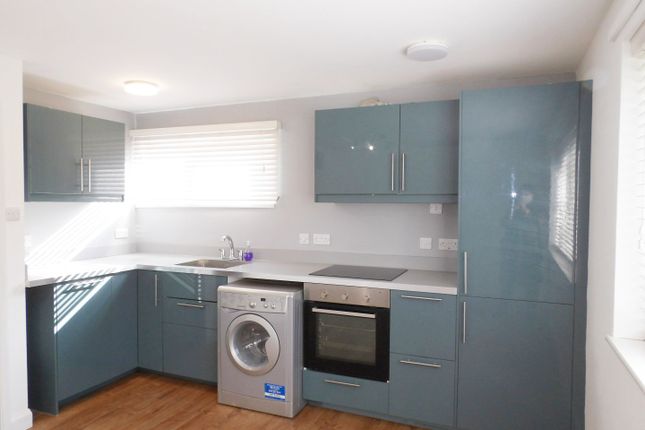 Flat 12, Romsey photo 2