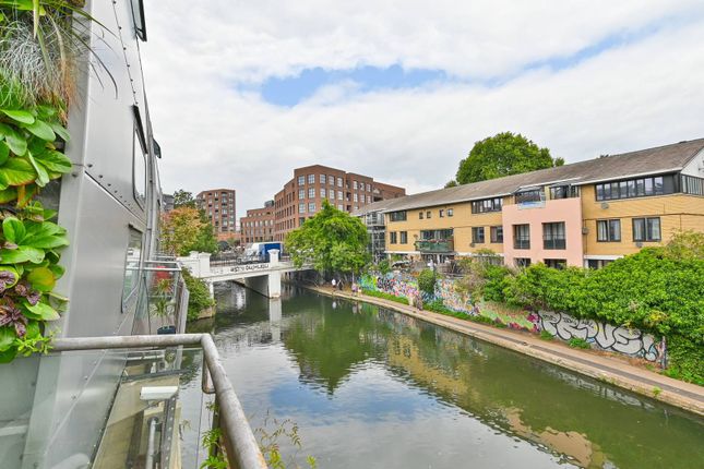 Grand Union Walk, Camden photo 3