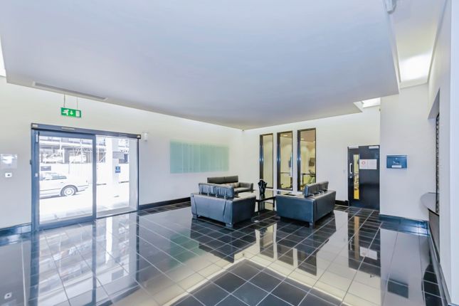 Flat 327, The Exchange, 5, Lee Street, Leicestershire photo 3