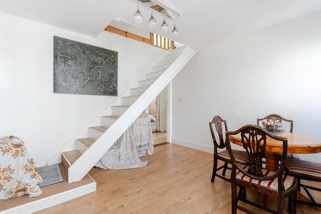 32 Aldercombe Road, Bristol photo 4
