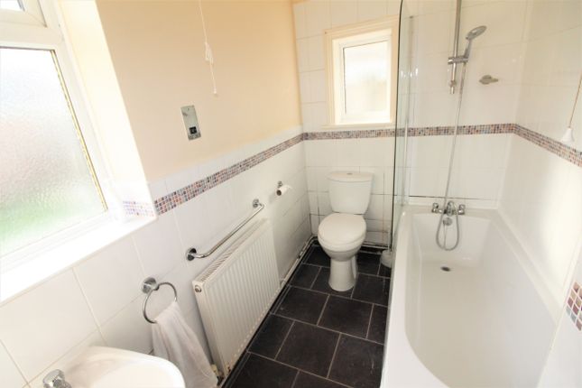 GFF, 74, Powerscourt Road, Portsmouth photo 4