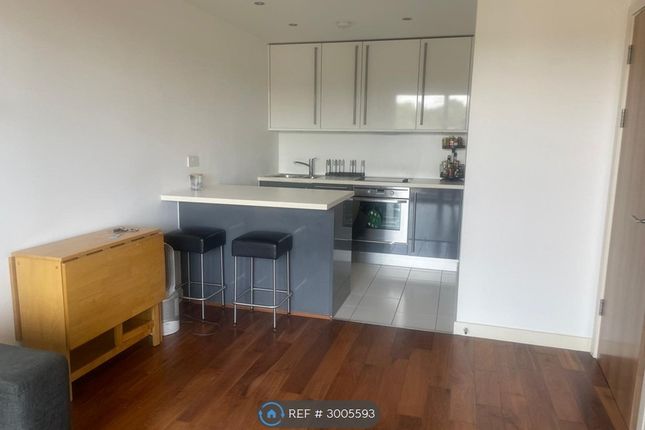 Flat, Baquba Building Conington Road, London photo 2