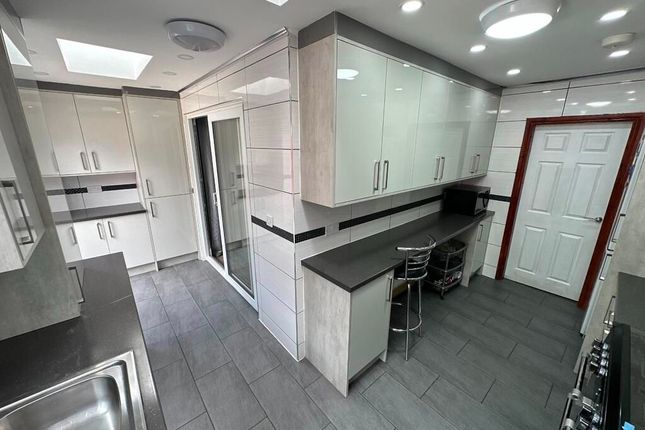 71 Northdene Road, Leicester photo 4