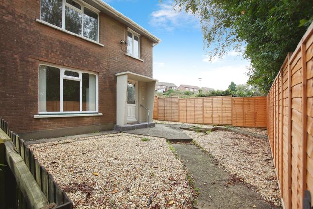 8, Heol Fawr, Caerphilly photo 2
