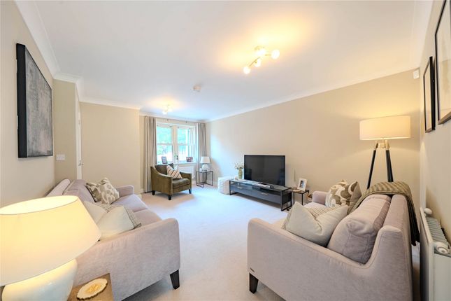 22, Oak Park Mount, West Yorkshire photo 4