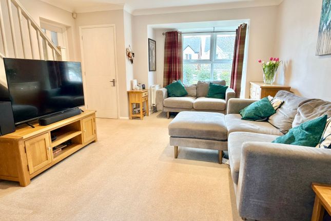 28, Abbey Meadow, Tewkesbury photo 3