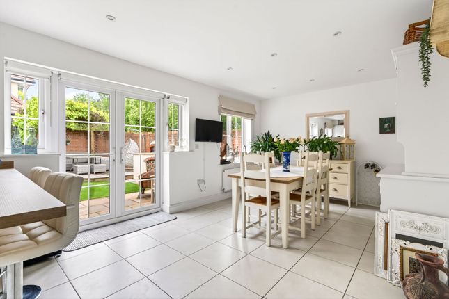27 Bramley Avenue, Heathfield photo 4