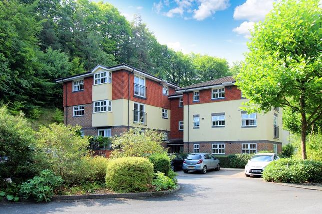 Thumbnail Flat for sale in Hazel Way, Chipstead, Coulsdon