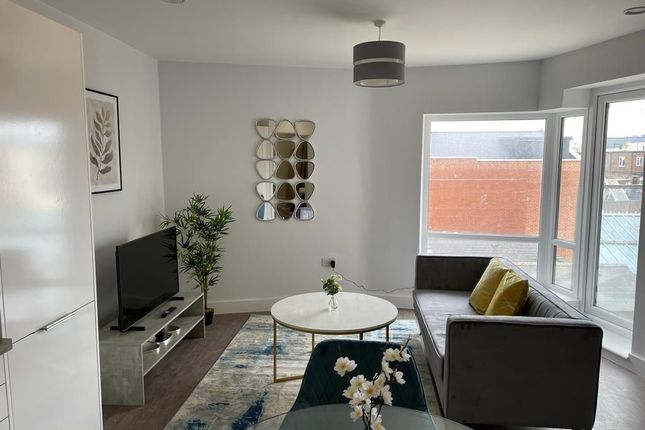 1 Bed Flat To Rent Dover Court