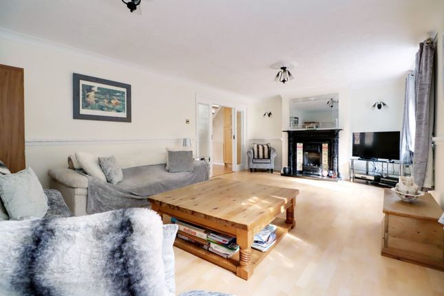22 Burnham Road, Doncaster photo 2