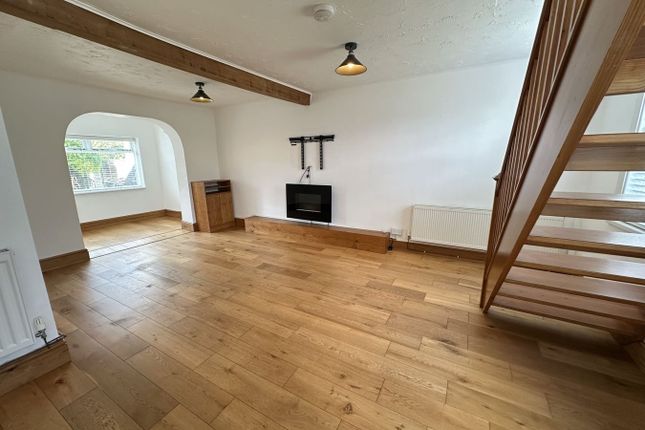 21, Trenewydd, Brecon photo 2