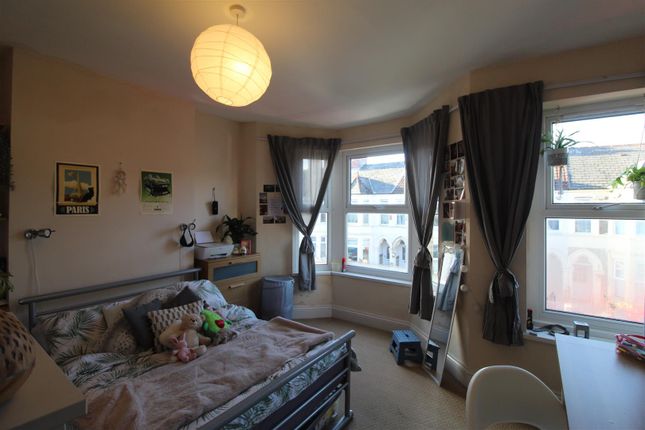 Tewkesbury Place, Cardiff photo 3