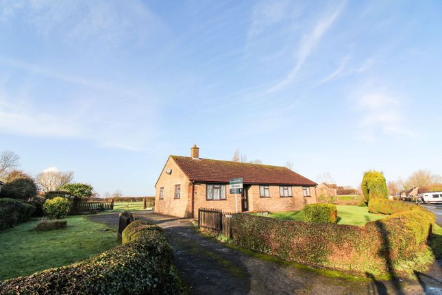1, Cade Lane, Gainsborough photo 2