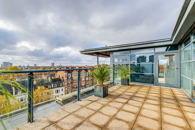 Flat for sale in Winterton House, Maida Vale, London