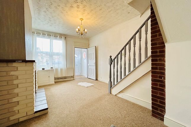 44, Collin Street, UTTOXETER photo 2