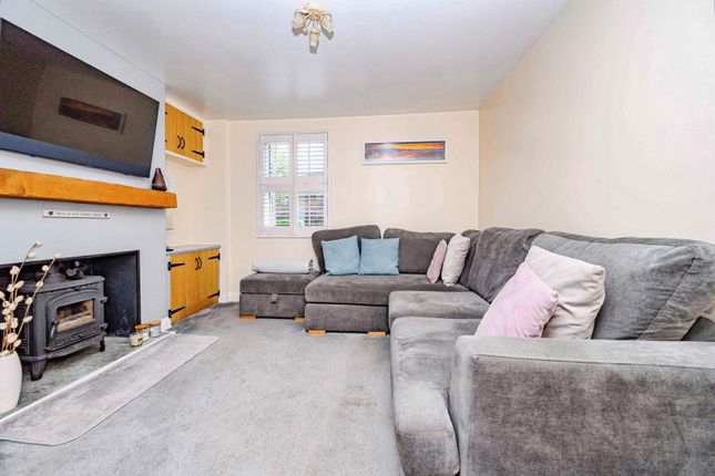 23, Harlington Road, Luton photo 3