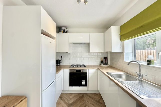 12, Birch Avenue, West Drayton photo 4