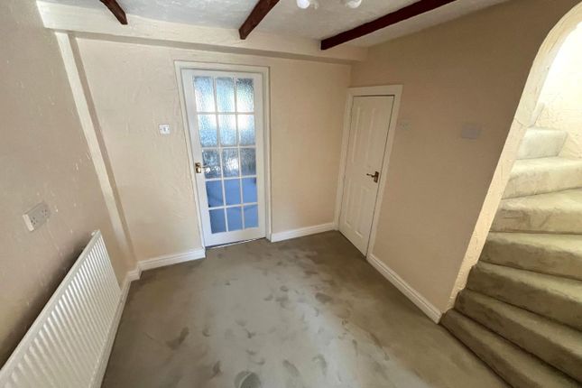 22, Wroot Road, Doncaster photo 4