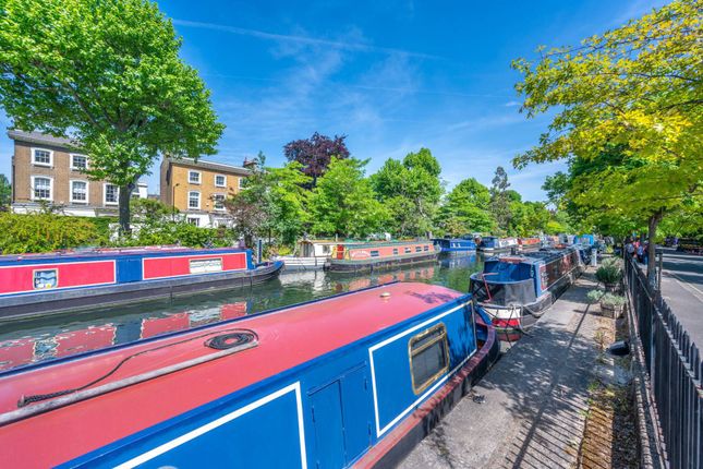 Flat for sale in Howley Place W2, Little Venice, London,