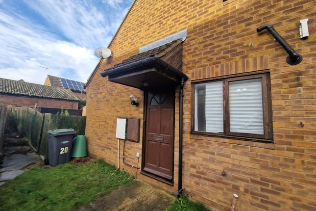 Property to rent in Lucas Gardens, Luton
