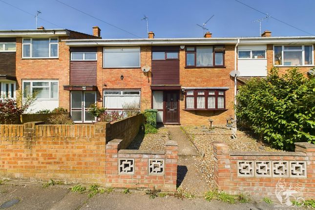 st-margarets-avenue-stanford-le-hope-ss17-3-bedroom-terraced-house