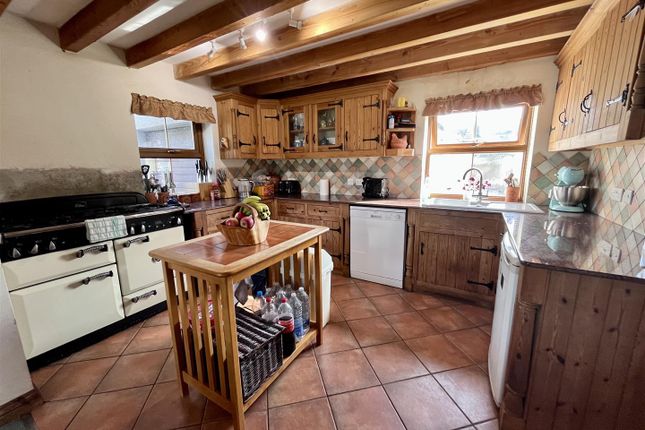 Detached house for sale in Spacious Family Home With Large Gardens, Rinsey Lane, Ashton