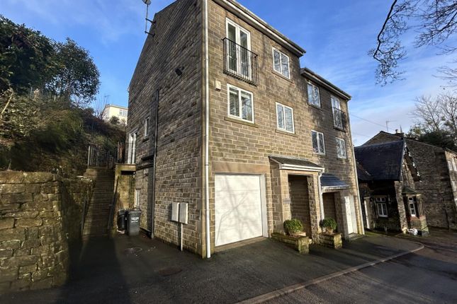 4-bed house on Wood Bank, Brockwell Lane, Sowerby Bridge, £330,000