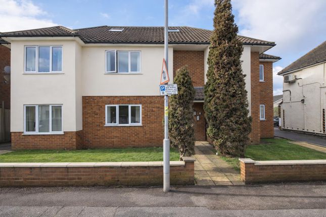 Flat E, Nuland Court, 50-52, Drayton Road, Borehamwood photo 3