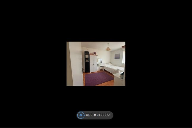 Cleveley Close, London photo 2