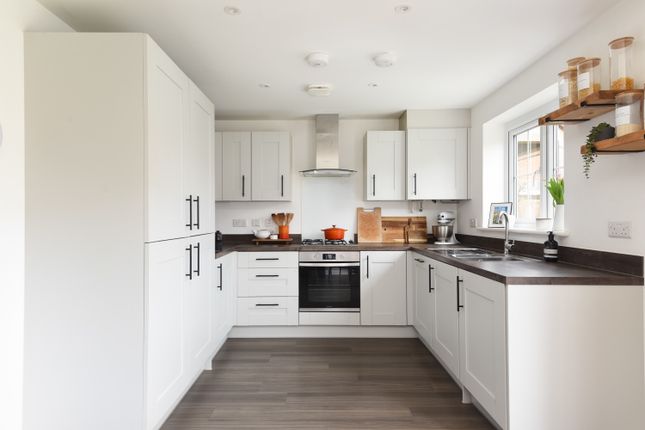 34 Tyler Road, Staplehurst, Kent photo 2