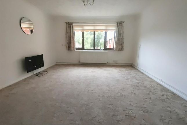 12a Coppice Court, Off Kingsdown Close, Kent photo 2