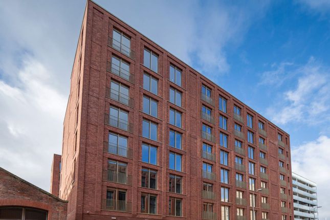 Flat to rent in Hulme Hall Road, Manchester