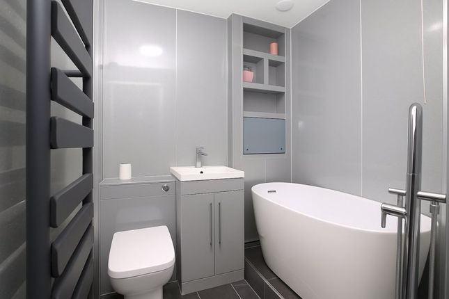 4 Richmond Court, High Road, Broxbourne photo 4