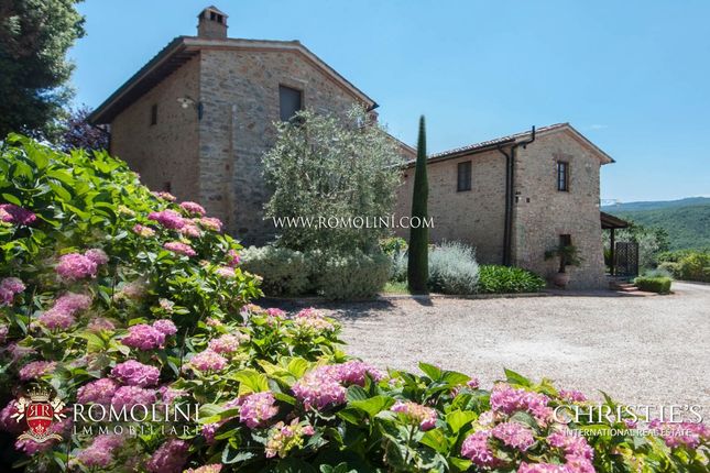 Hotel/guest house for sale in Casole D'elsa, Tuscany, Italy